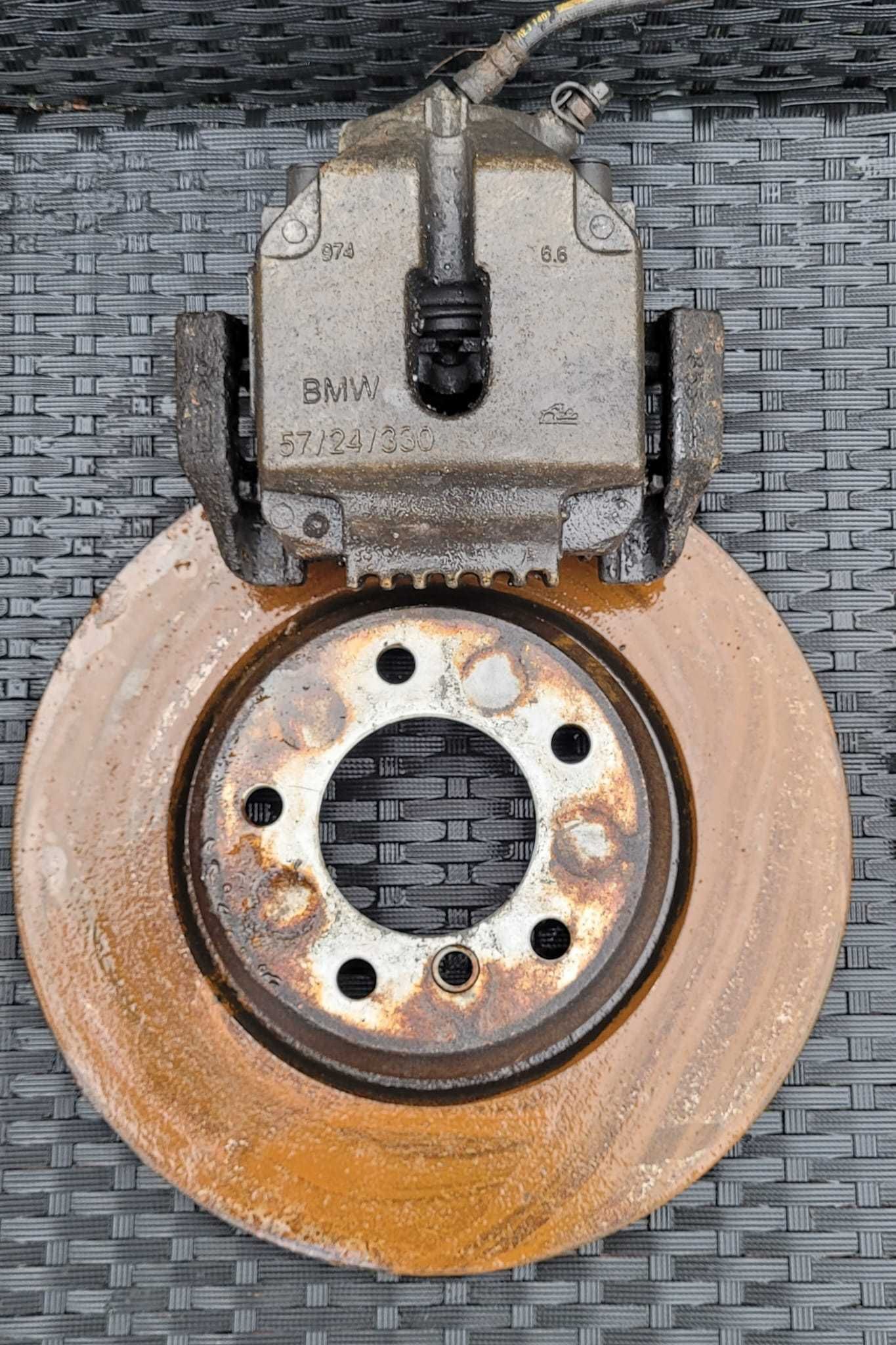 Swap big brake zaciski tarcze BMW E90 3.0 57/24/330