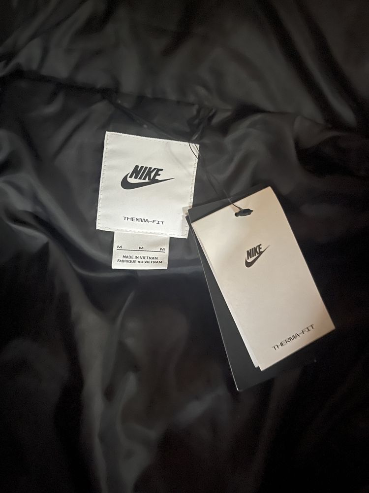 Plaszcz puchowy Nike Sportswear