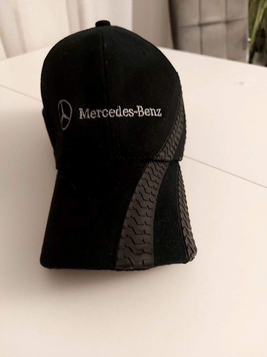 Sprzedam czapeczkę z daszkiem Mercedes Benz