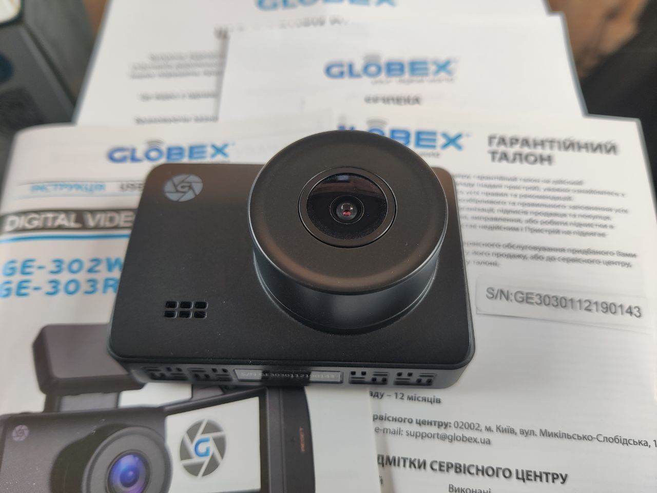 Видеорегистратор Globex GE 303R на запчасти