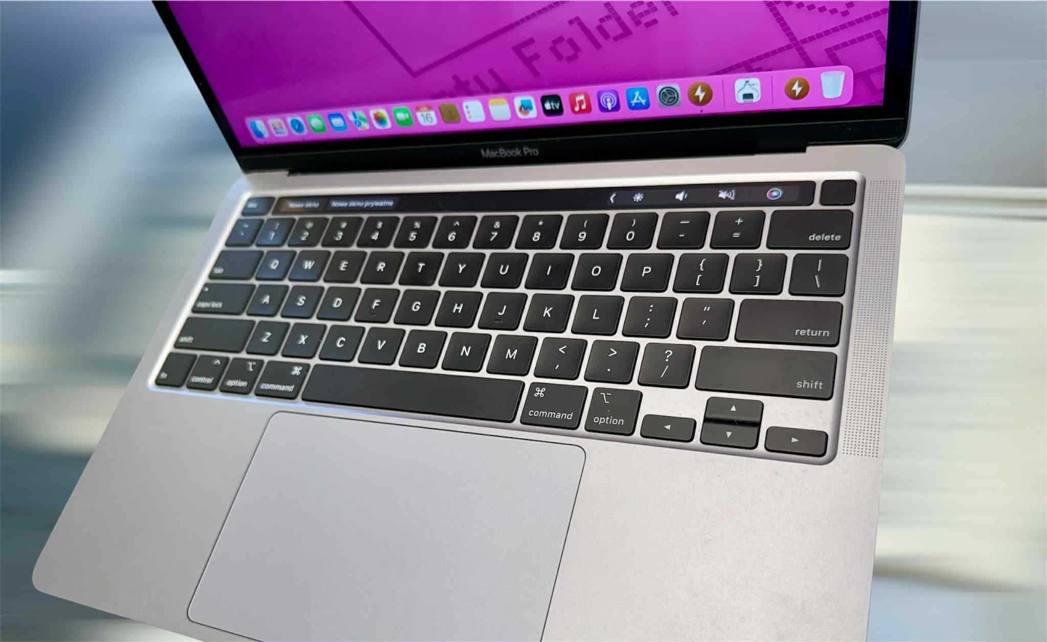 MacBook Pro A2251 i5 4x3,8/16GB/512GB/Iris Plus Graphics NOWA BAT 100%
