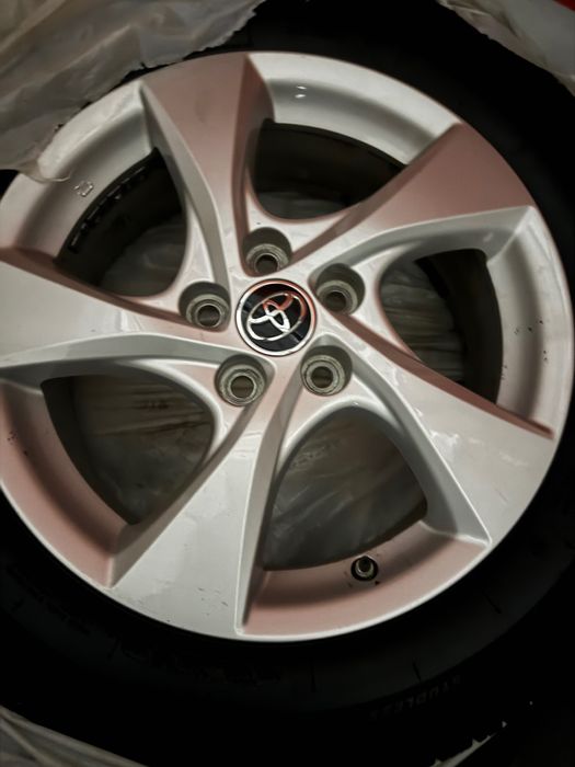 Зимові шини з дисками 225/60 R17
