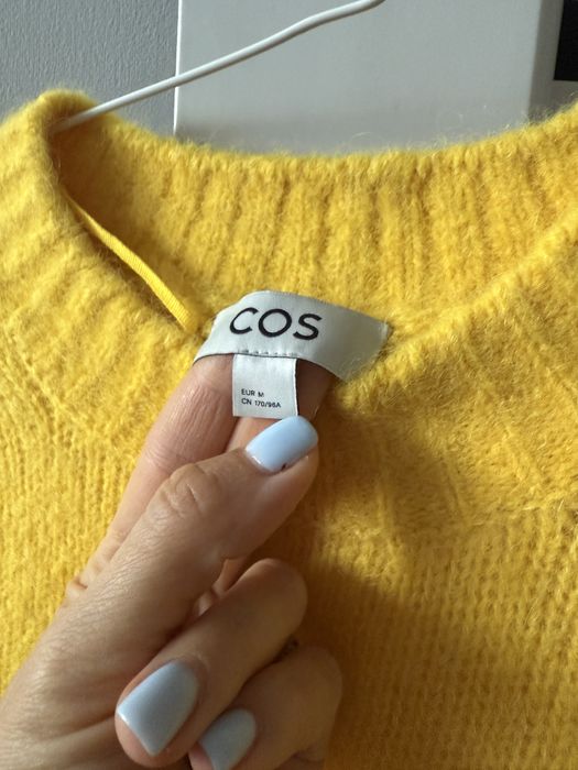 Жіночій светр від COS