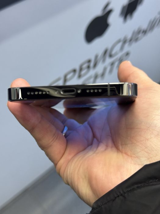 iPhone 13 Pro max 256Gb graphite