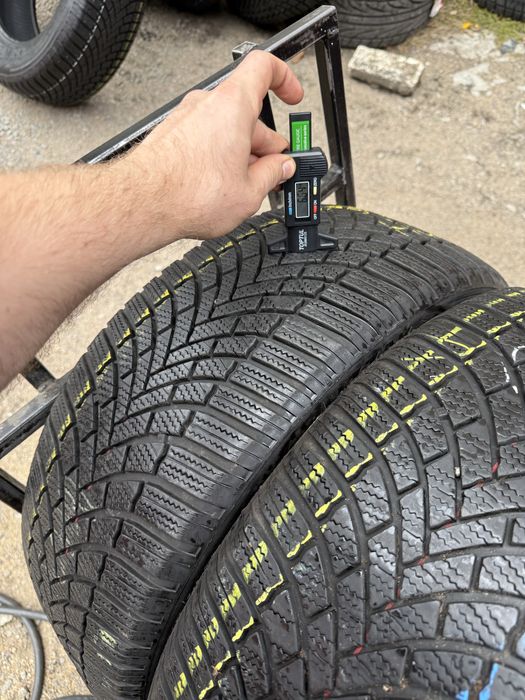 Шины БУ 215 50 R 17 Bridgestone Blizzak Lm005 резина зима