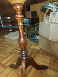 Stolik drewniany rzezbiony