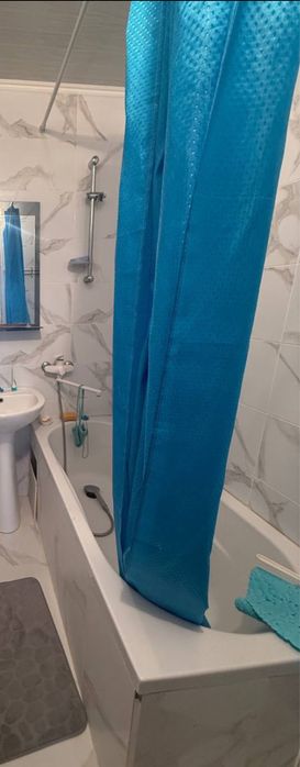 Сдается просторная уютная 2--ух комн. квартира на Парковой