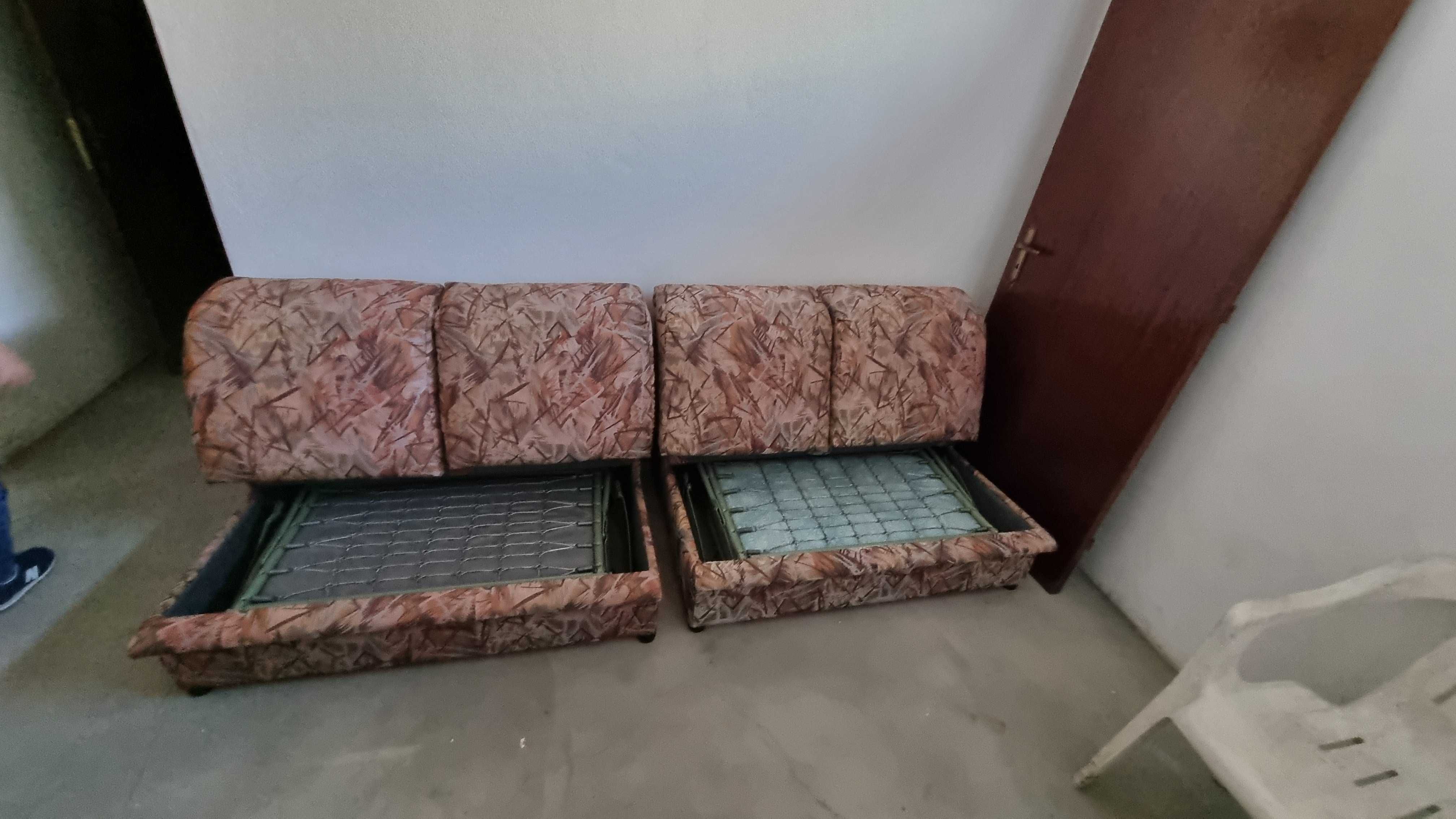 Dois sofa cama articulados