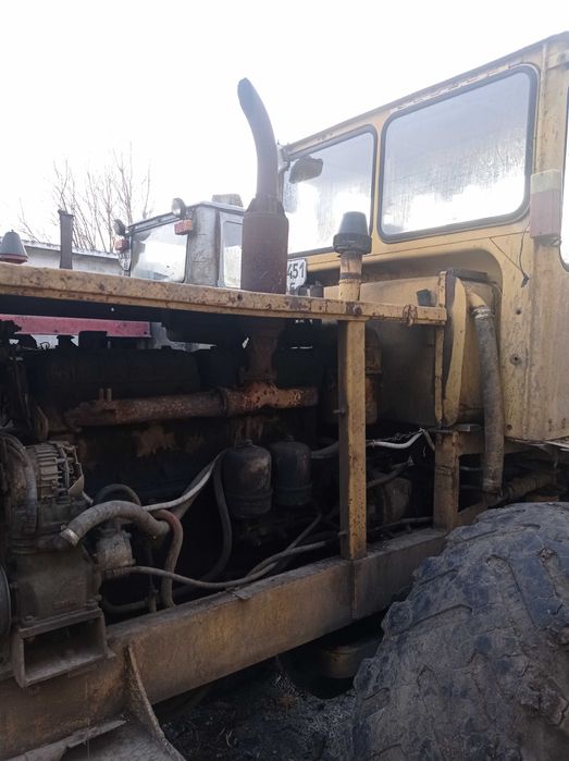 Продам фронтальний навантажувач то18. Стан робочий.