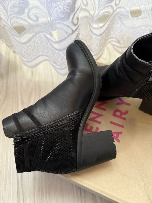 Buty czarne botki na słupku Jenny Fairy CCC r 38