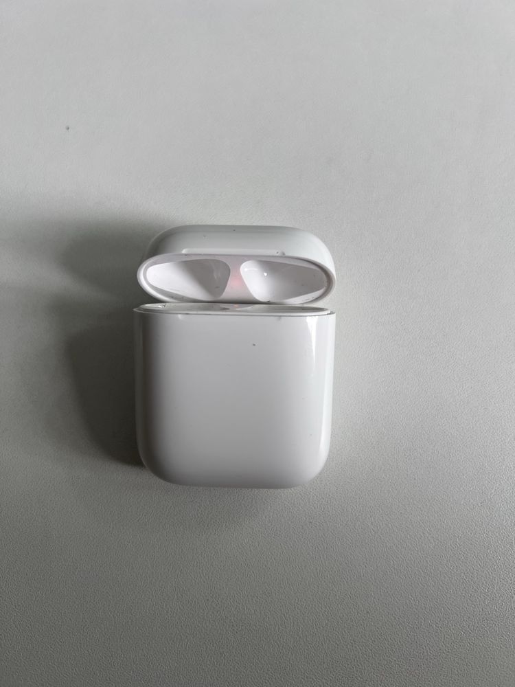 Słuchawki Apple AirPods 2. generacji + etui + nakładki