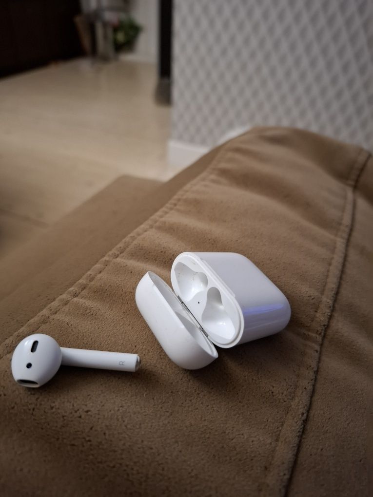 Słuchawka Jedna PRAWA Apple Air Pods - 2 generacja