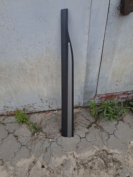 Продам накладки на двері Хюндай Кона