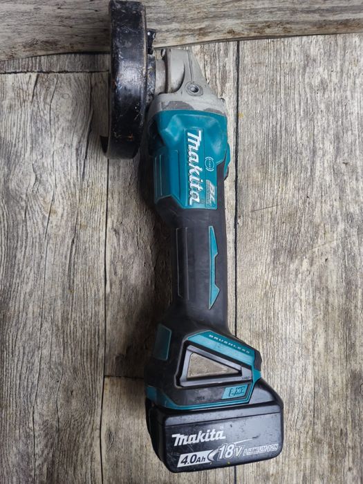 Makita DGA506 szlifierka kątowa z baterią 5ah