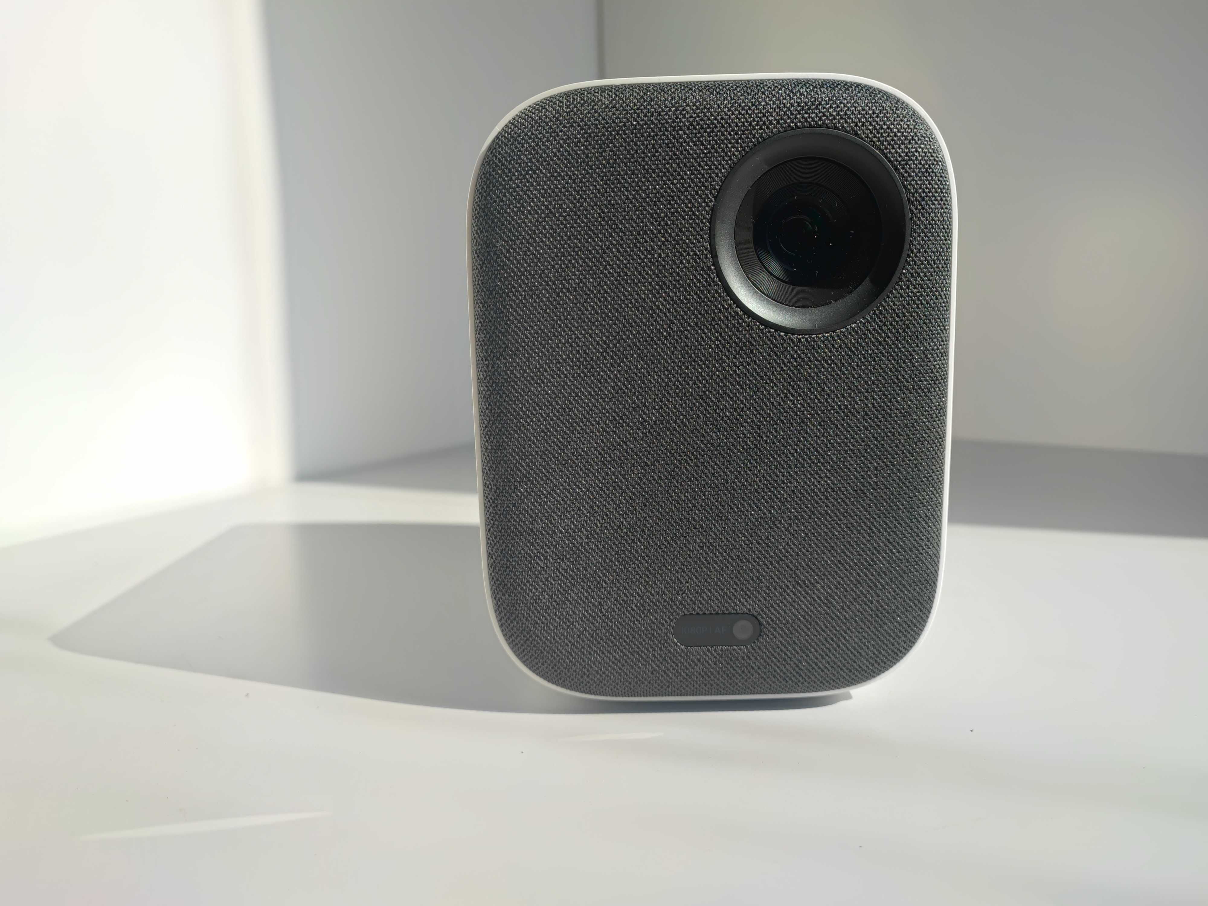 Проектор Xiaomi Mi Smart Projector 2 Full HD, фільми, Wi-Fi, Bluetooth