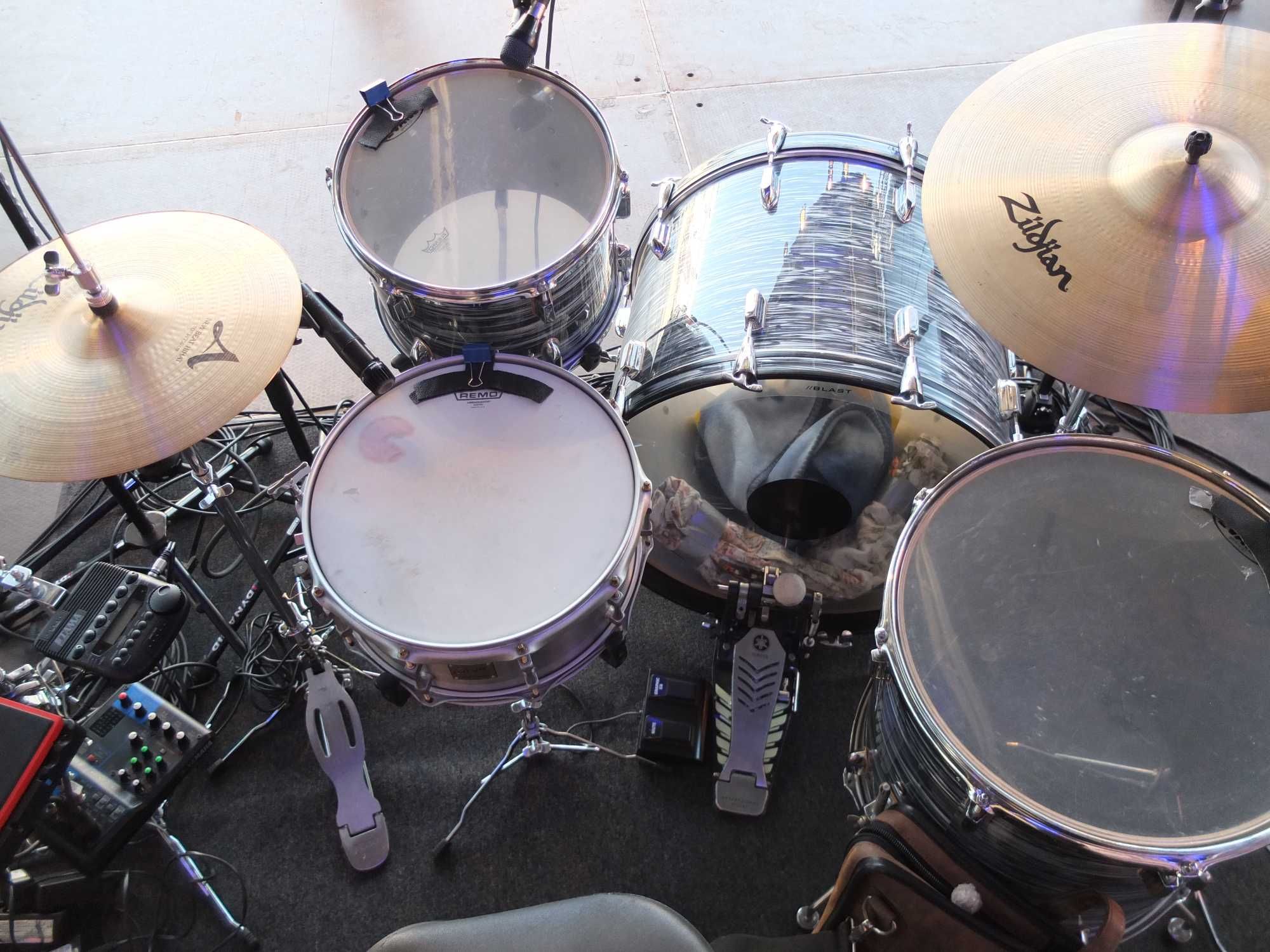 Gretsch Renown Silver Oyster Pearl 24, 13, 16
