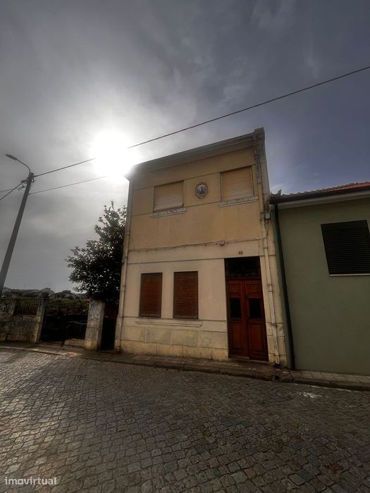 Moradia bifamiliar T3 Fânzeres, Gondomar