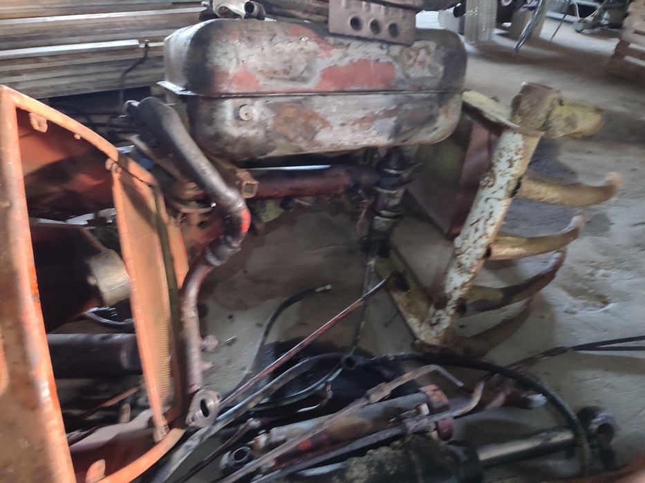 Навісне обладнання екскаватора ЮМЗ