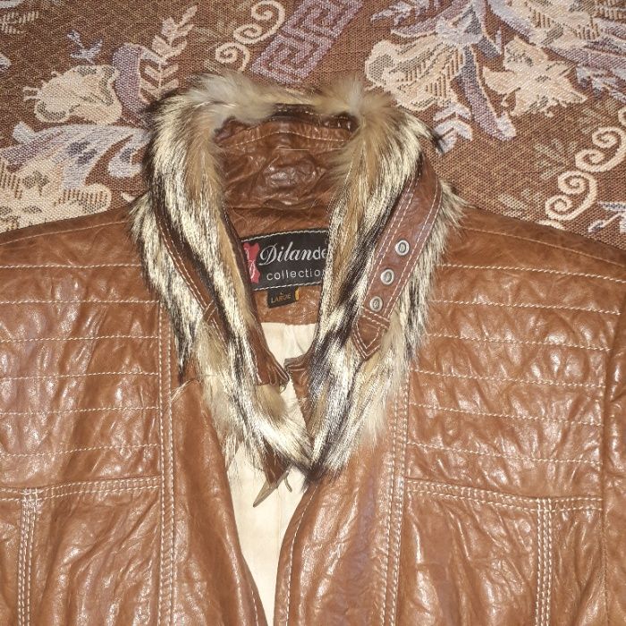 Продам кожаную куртку, натуральный мех, б/у размер 46 Пересылка.