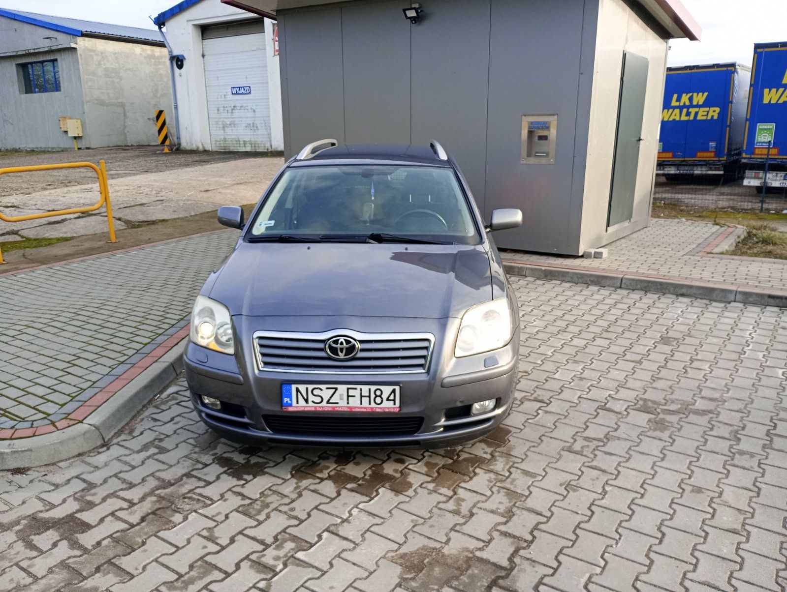 Sprzedam samochód  osobowy Toyota