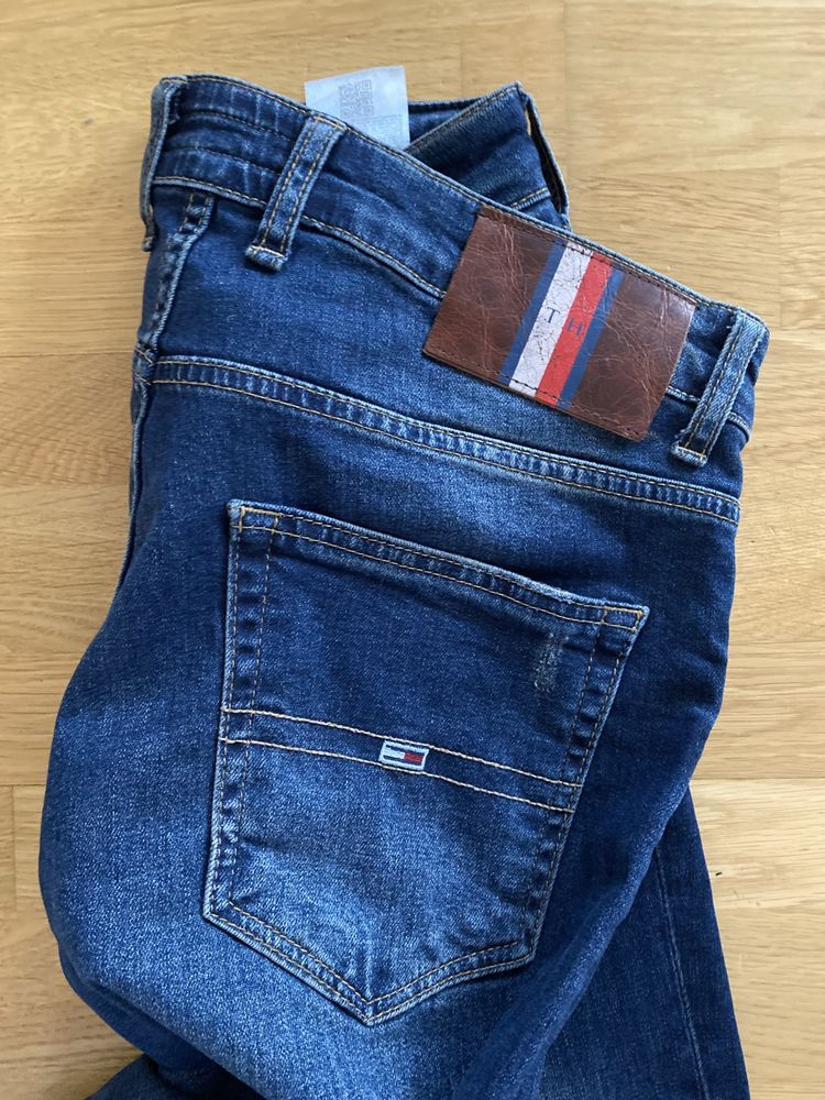 Tommy Hilfiger jeansy 32 na 34. Rozm M 38 rurki jeansy TH