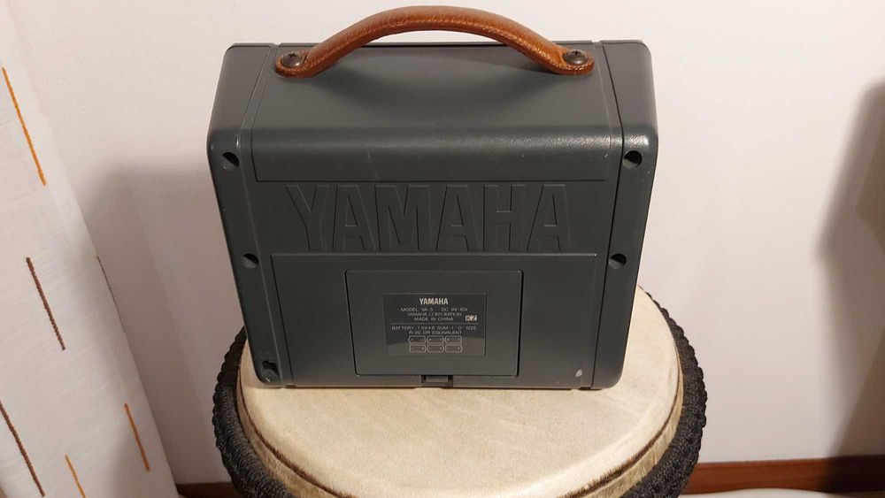 Amplificador Yamaha VA-5 para guitarra de 5W