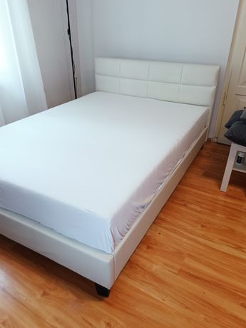 Łóżko 140x200 z nowym materacem