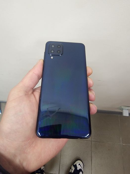 Samsung M32  6/128 gb