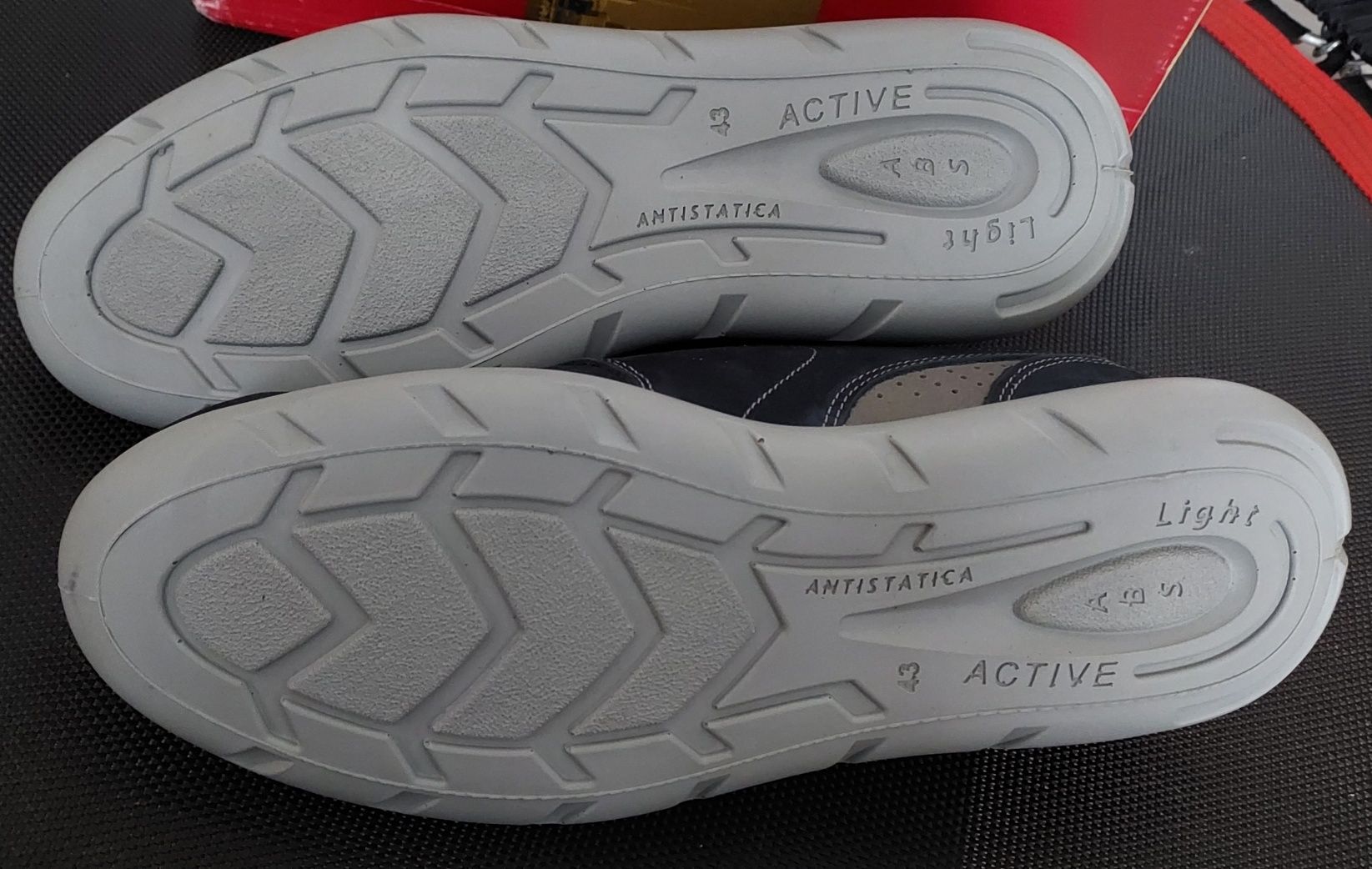 Buty skórzane Light Active 43