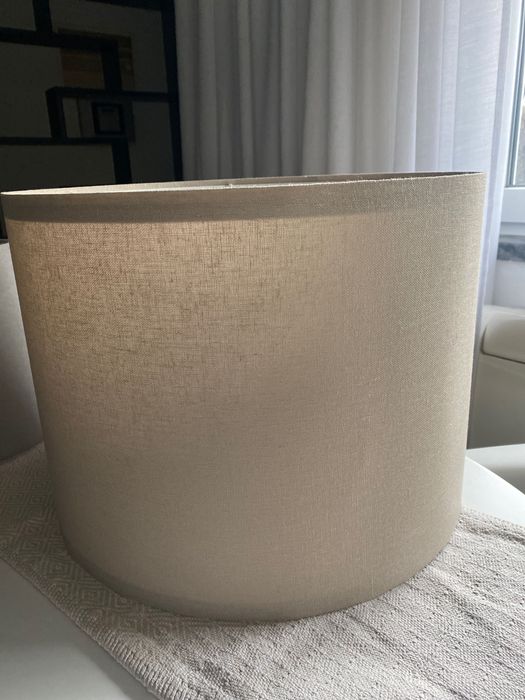 Abajur bege para desocupar