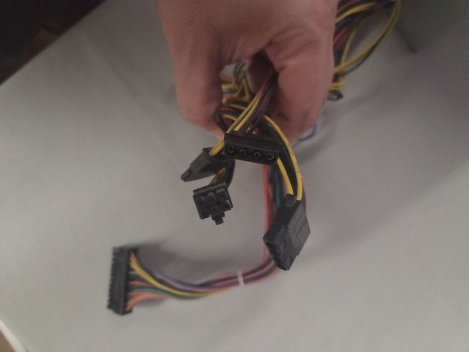 zasilacz Tracer 420W sprawny ale bardzo głośno chodzi wentylator