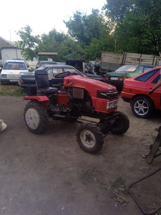Міні трактор  продам придлагайте обмін
