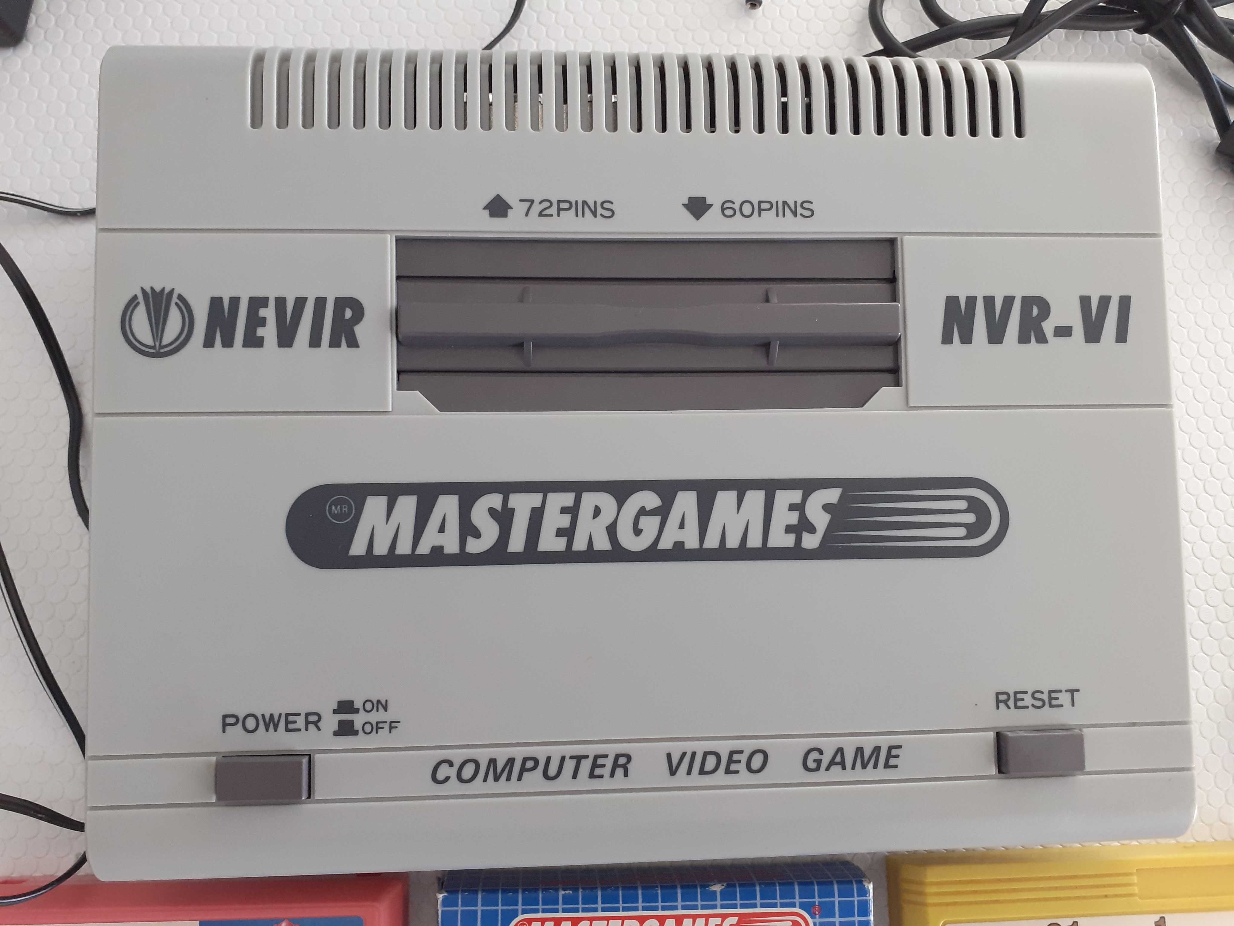 Consola Usada Nevir Mastergames NVR-VI para jogos Nintendo NES Famicom