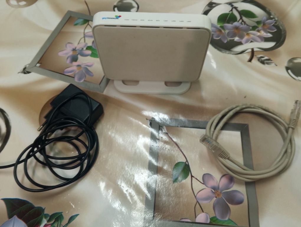 Роутер модем беспроводной Huawei  HG532e Wi-Fi