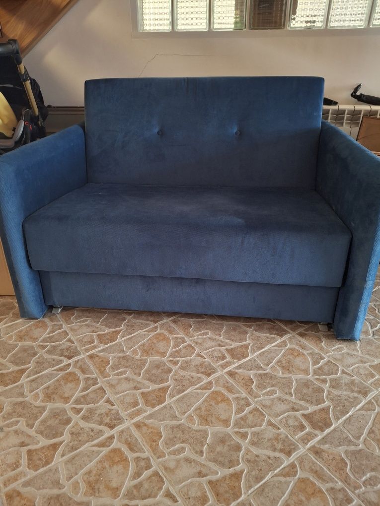 Sofa niebieska z funkcją spania