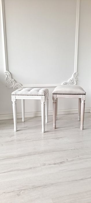 Stylowa pufa podnóżek stołek taboret Ludwik Ludwikowski Medalion