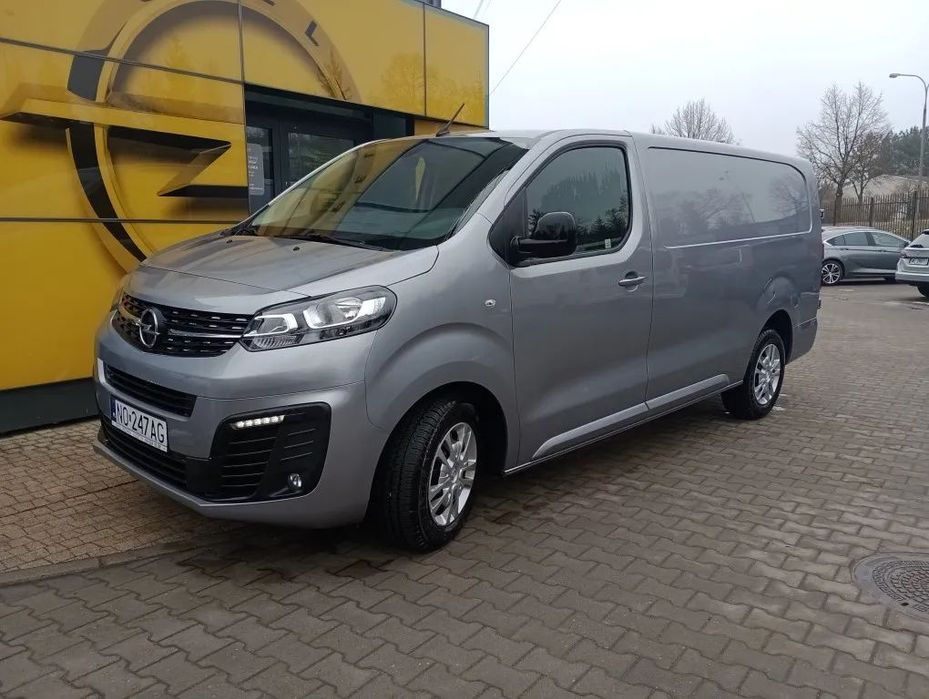 Opel Vivaro Extra Long  Salon Polska , niski przebieg