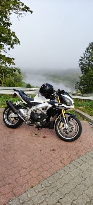Aprilia Tuono v4 1000 aprc 2011