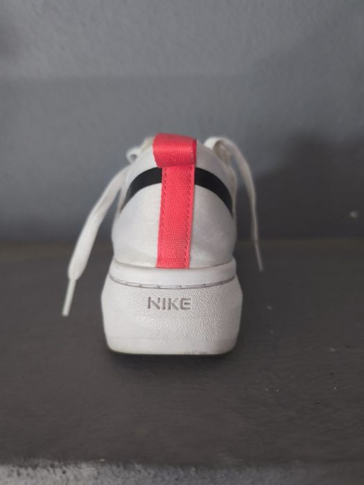 Sapatilhas Nike brancas originais, tamanho 36.5