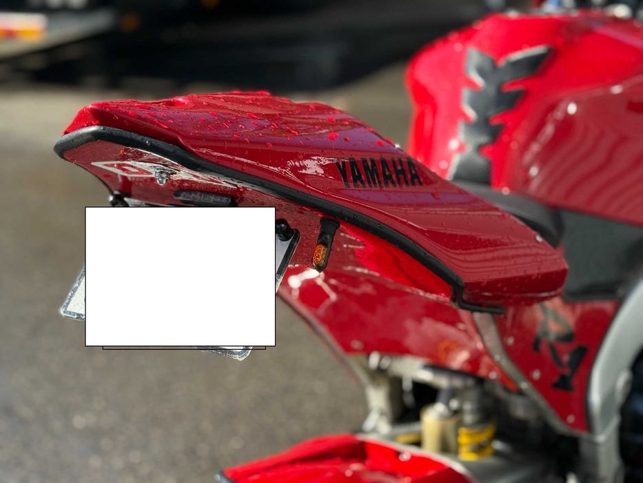 YAMAHA YZF R1 1000
