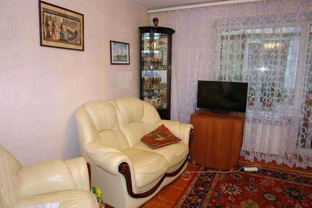 Продам 3 ком. квартиру .