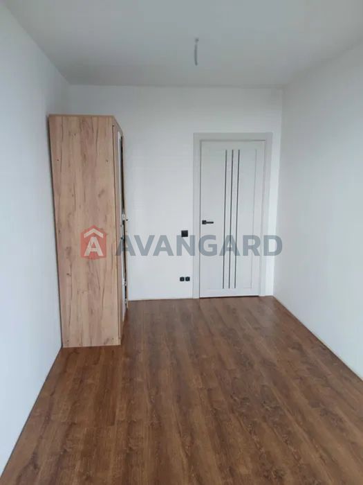 Продам 2 кімн квартиру з ремонтом в новобудові