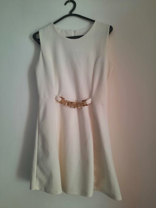 Vestido branco Tamanho M/L