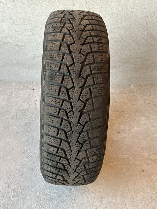 Зимова гума Maxxis Arctic Trekker 195/65 r15 4шт!! Віддаю комплект