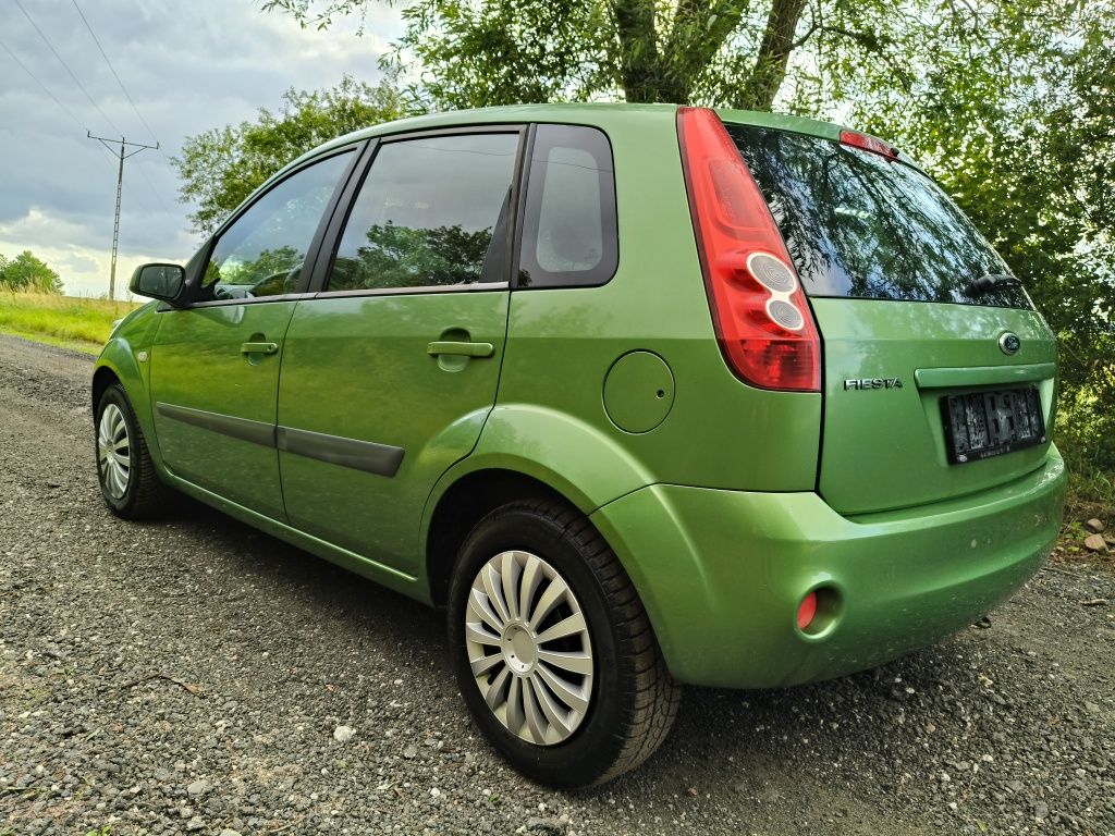 Śliczna fiesta 1.4 benz.Klima,Mały przebieg!Okazja!