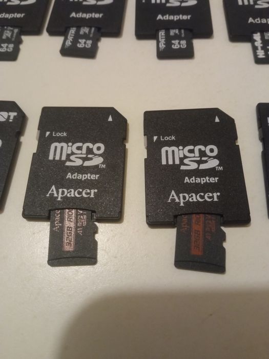 Микро SD.  С переходниками.