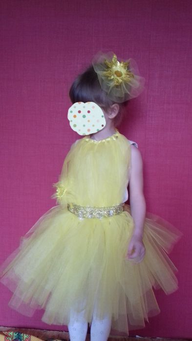 Дитячий карнавальний костюм на свято: осінь, сонечко, зима.