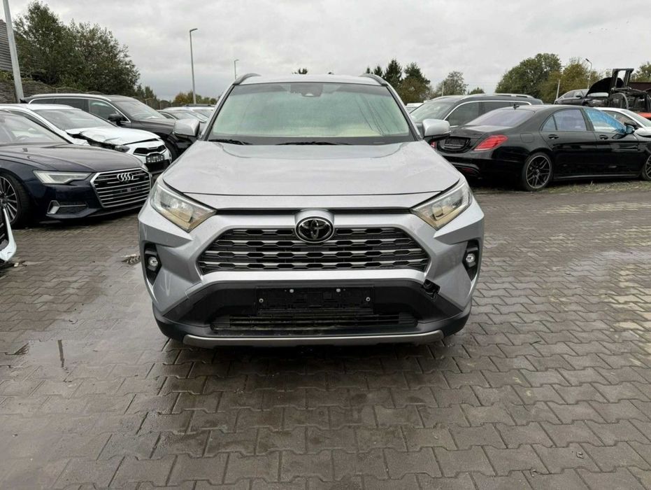Toyota RAV4 2022 Бампер передній задній Розборка