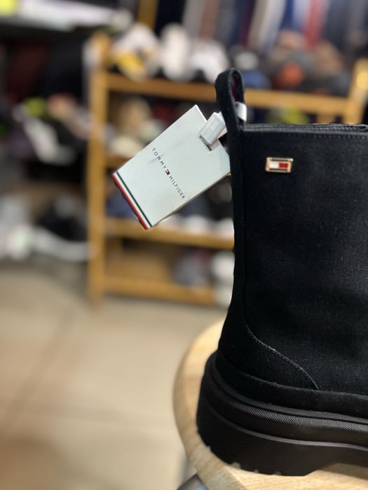 Черевики TOMMY HILFIGER розмір 38(24 см)