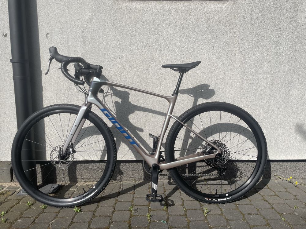 Rower gravel Giant revolt advanced 2024 carbon sram apex